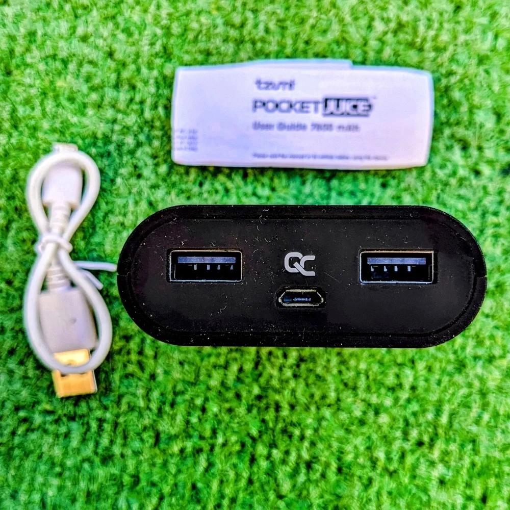 Tzumi-Pocket Juice 7800mAh 5V Dual USB Input Portable Charger 3488BB-3 Black EUC